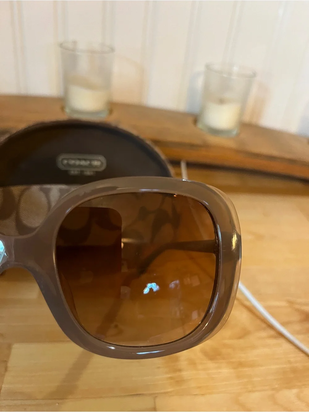 Coach Oversized Milky Beige Sunglasses with case